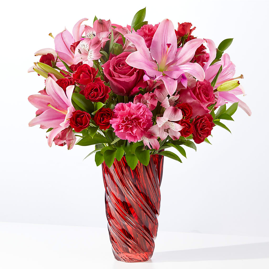 In Love Bouquet with Luxe Swirl Vase – KILBY'S FLORIST, Kannapolis NC