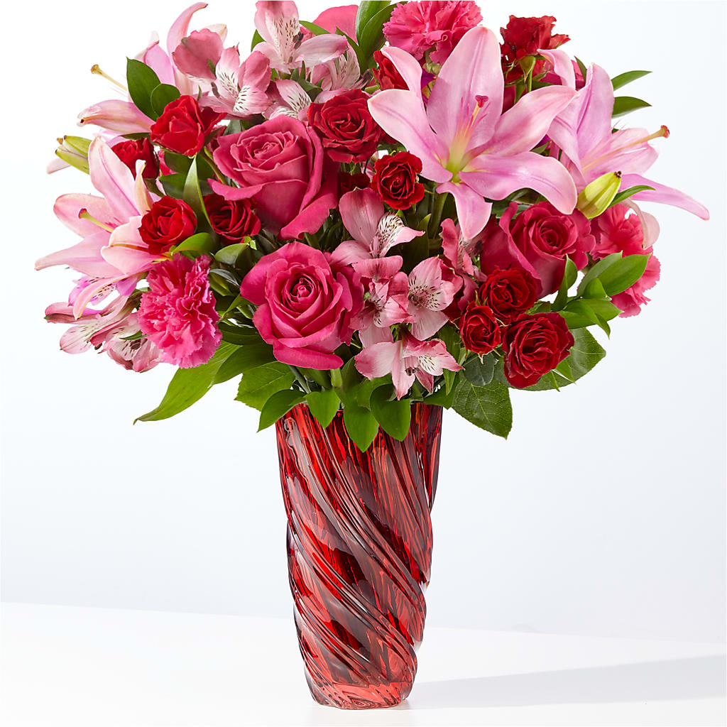 In Love Bouquet with Luxe Swirl Vase – KILBY'S FLORIST, Kannapolis NC