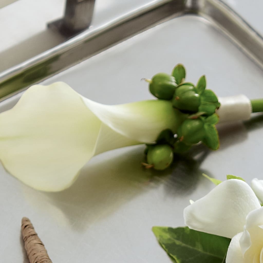 White Calla Boutonniere – KILBY'S FLORIST, Kannapolis NC