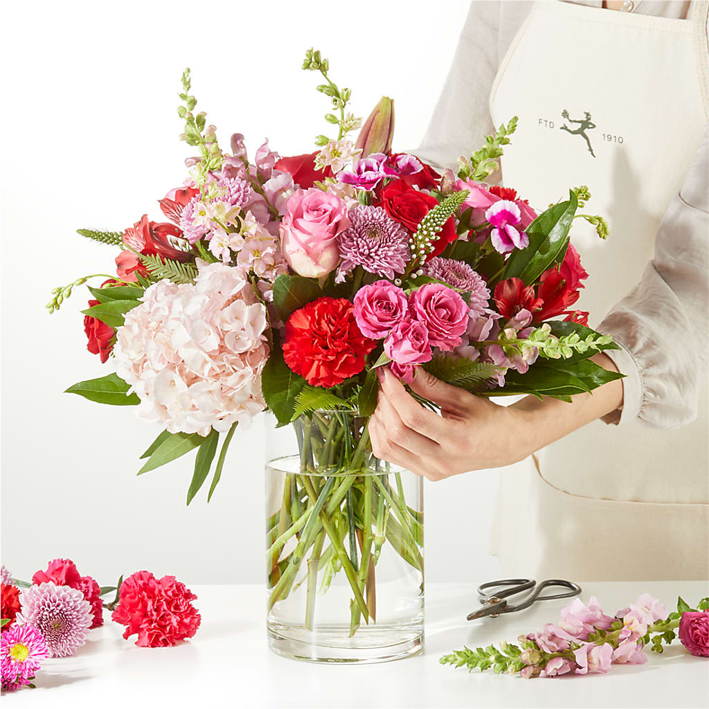 Swooning Over You - A Luxury Florist Original – KILBY'S FLORIST, Kannapolis NC